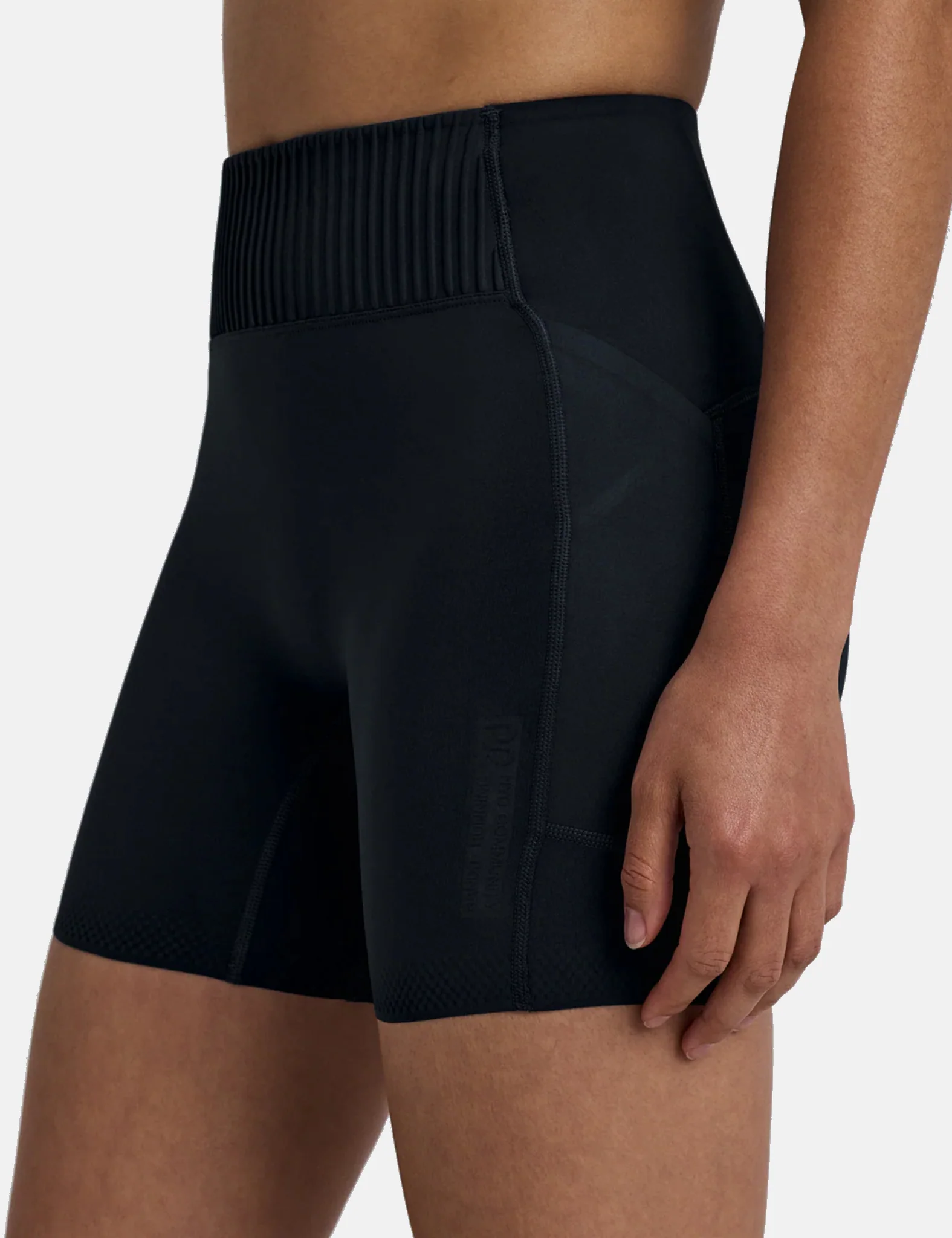Bandit Women's Stamina-V High Waist 5" Compression Shorts - Black - Image 3