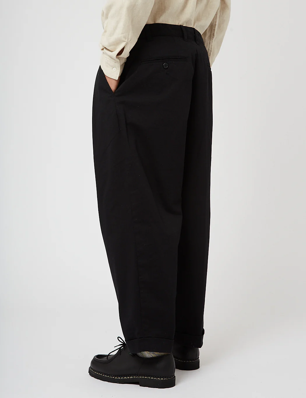 Beams Plus 2 Pleat Twill Trousers - Black - Image 12