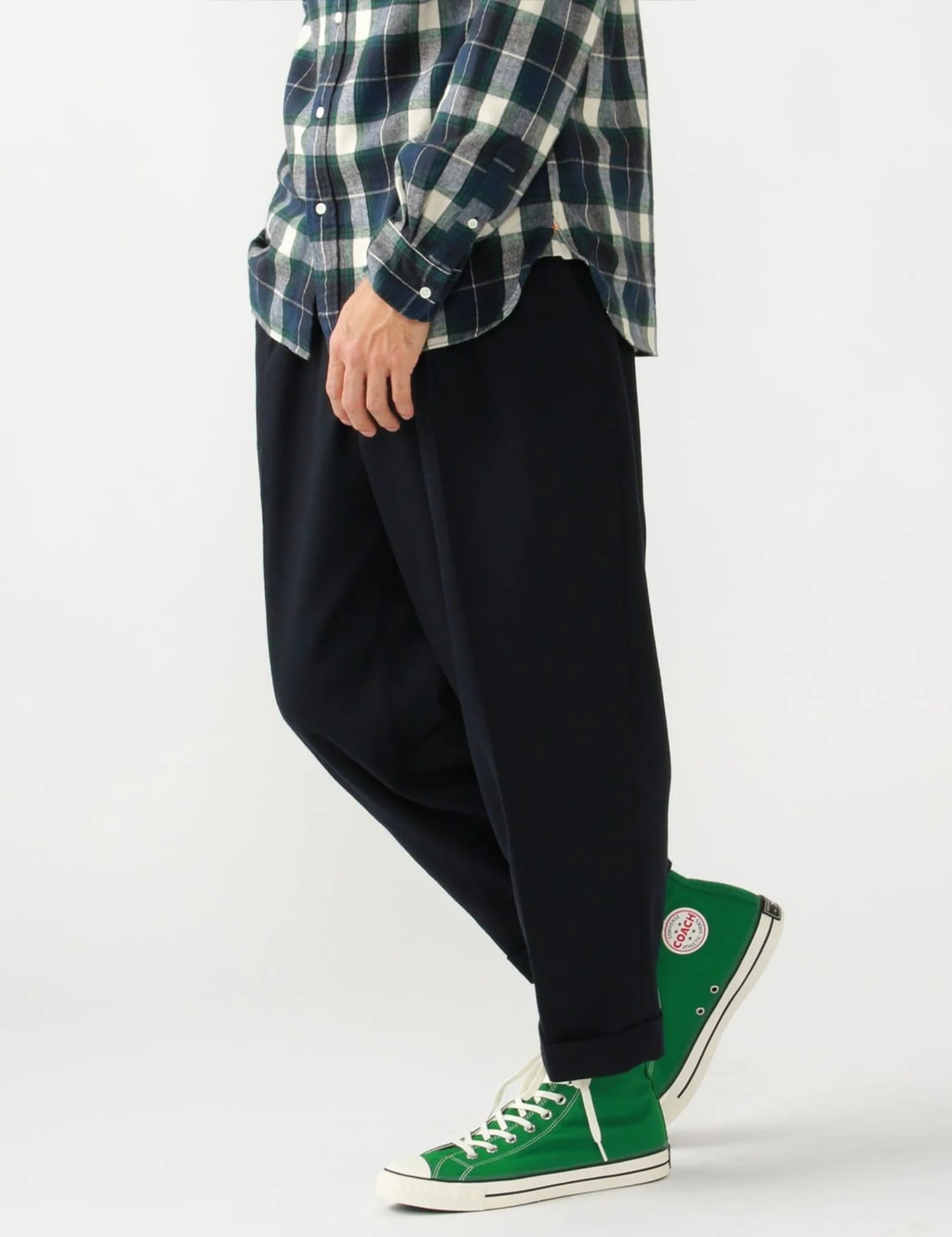 Beams Plus 2 Pleats Tapered Flannel - Navy Blue - Image 3
