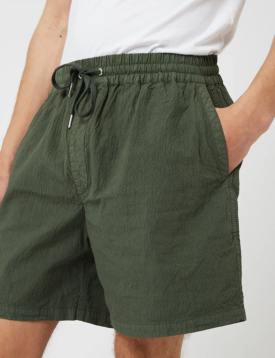 Bhode Drawstring Shorts (Seersucker) - Bottle Green - Image 2