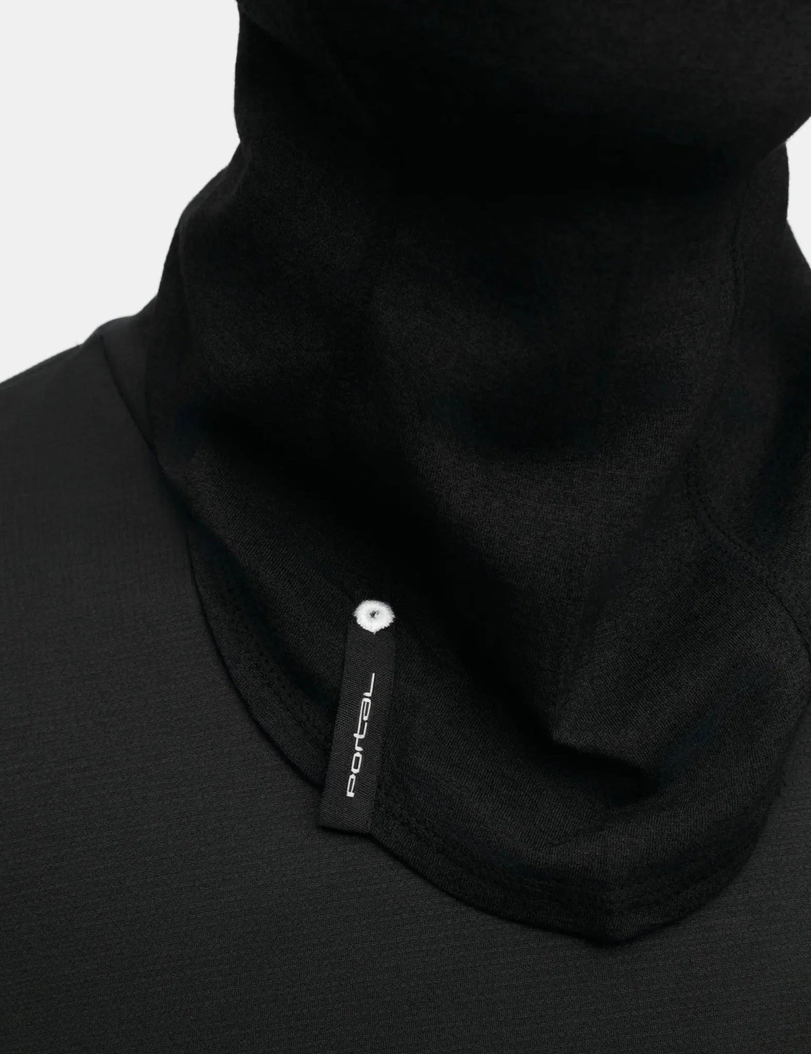 Portal Drift Merino Gaitor - Black Beauty - Image 4