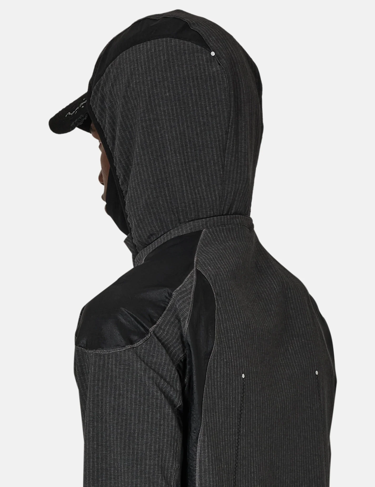 ROA Numb Pinstripe Hooded Wind Jacket - Black - Image 3