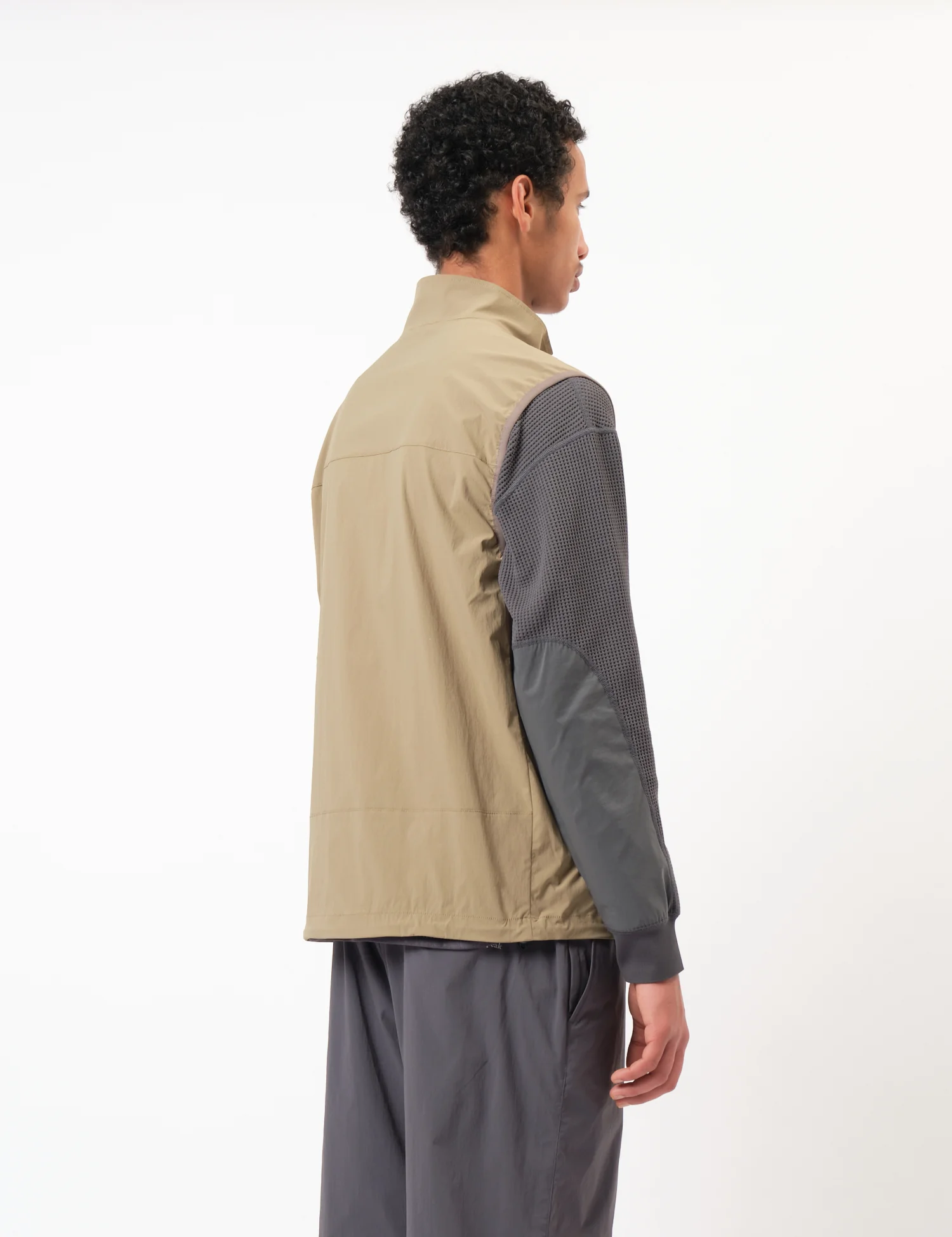 Snow Peak NSD Utility Vest - Greige - Image 4